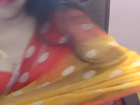 Cute Sheetal online show from March 28, 12:39 pm