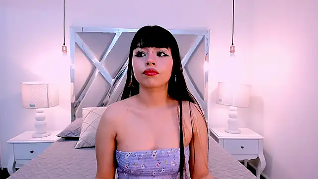 Raven Luxx online show from May 27, 7:21 pm