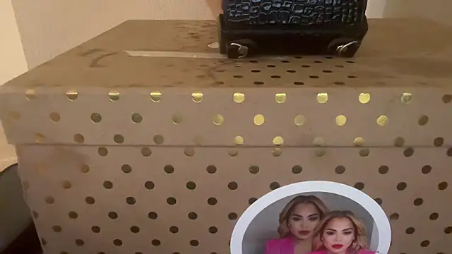 Ravenna05 online show from February 17, 7:00 pm