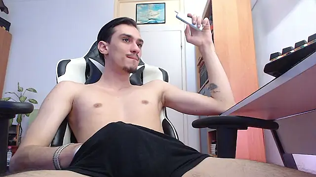 silasluxor online show from March 7, 8:54 am