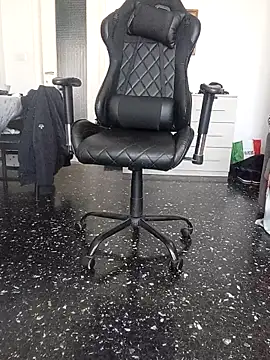 Snapshot of LASCHIAVA6TV72 chatting on February 13, 9:42 am LASCHIAVA6TV72 online show from February 13, 9:42 am