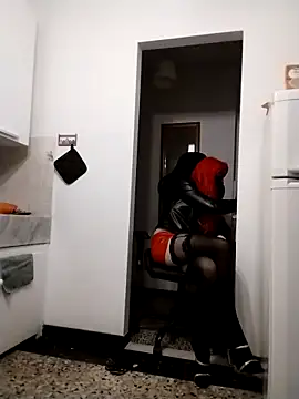 LASCHIAVA6TV72 online show from March 30, 9:05 pm