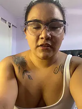 Snapshot of Yamiivip chatting on March 2, 4:58 pm Yamiivip online show from March 2, 4:58 pm