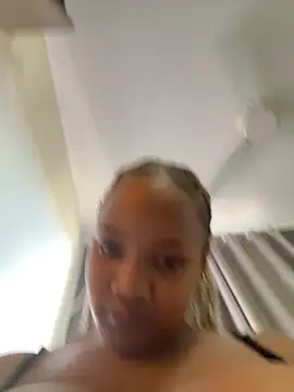 Snapshot of Bustyteen19 chatting on February 22, 12:18 pm Bustyteen19 online show from February 22, 12:18 pm