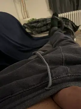 ManuelCervantes1972 online show from February 9, 7:01 pm