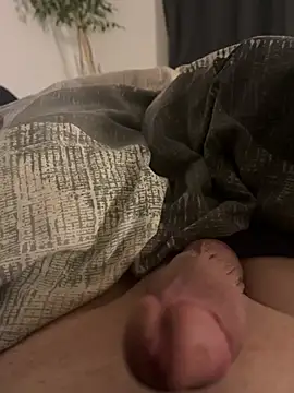 ManuelCervantes1972 online show from April 18, 3:20 am