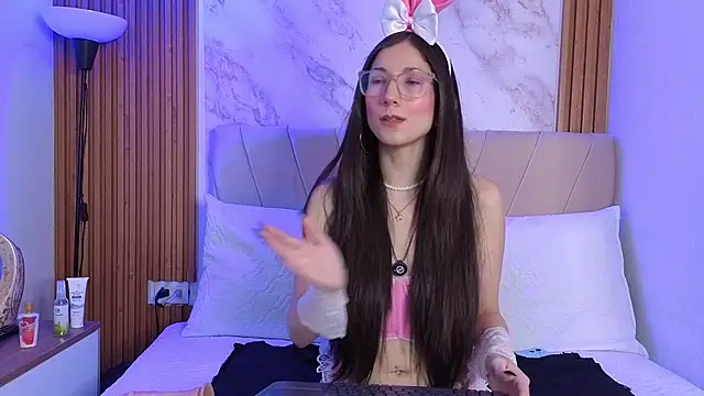 Snapshot of vane_coral chatting on April 20, 11:13 am vane coral online show from April 20, 11:13 am