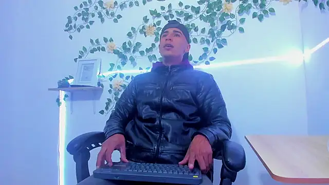 Andrey santamaria online show from February 14, 2:39 pm