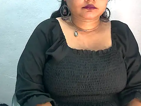 Snapshot of Saniya_K2 chatting on June 17, 3:22 pm Saniya K2 online show from June 17, 3:22 pm