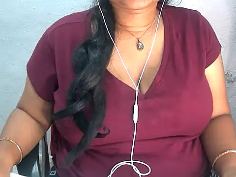Snapshot of Saniya_K2 chatting on May 9, 5:16 pm Saniya K2 online show from May 9, 5:16 pm