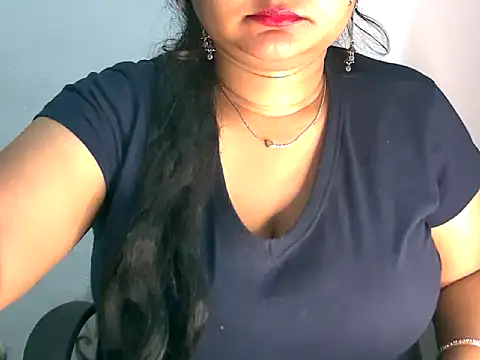 Snapshot of Saniya_K2 chatting on April 19, 6:21 pm Saniya K2 online show from April 19, 6:21 pm