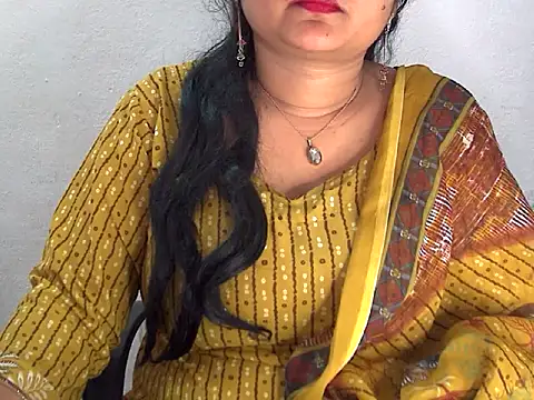 Snapshot of Saniya_K2 chatting on April 26, 6:43 am Saniya K2 online show from April 26, 6:43 am