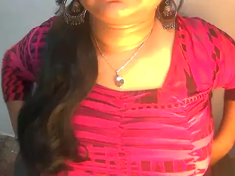 Snapshot of Saniya_K2 chatting on February 5, 3:19 pm Saniya K2 online show from February 5, 3:19 pm
