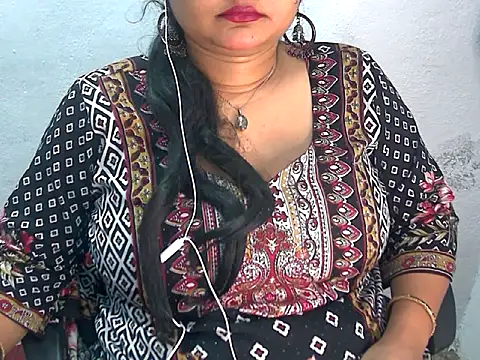 Snapshot of Saniya_K2 chatting on May 8, 4:55 pm Saniya K2 online show from May 8, 4:55 pm