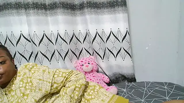 Snapshot of AlliBabe chatting on April 30, 8:57 pm AlliBabe online show from April 30, 8:57 pm