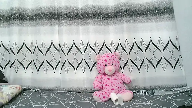 Snapshot of AlliBabe chatting on May 23, 7:29 am AlliBabe online show from May 23, 7:29 am