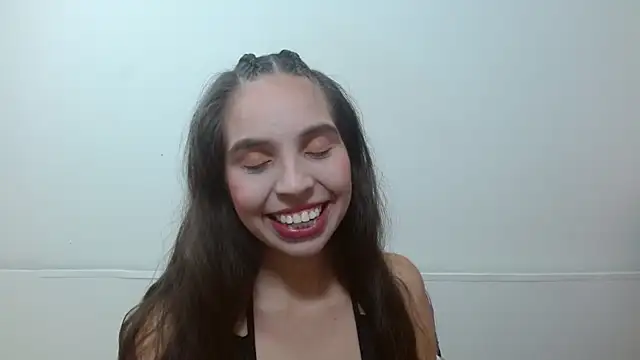 Snapshot of SugarBlanc chatting on February 28, 3:39 am SugarBlanc online show from February 28, 3:39 am