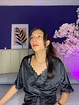 BonniePink  online show from February 6, 2:35 pm