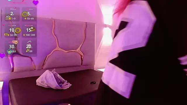 Sashaa tay online show from February 24, 7:15 pm