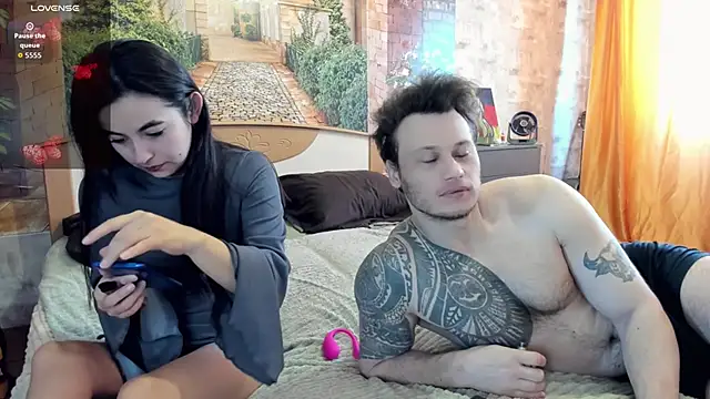  littleangie  online show from April 16, 2:12 am