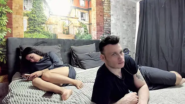  littleangie  online show from May 25, 1:27 am