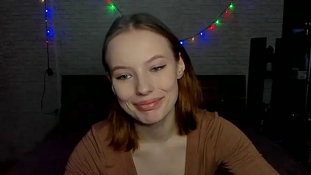 Snapshot of VenessaGuerri chatting on February 6, 6:20 am VenessaGuerri online show from February 6, 6:20 am