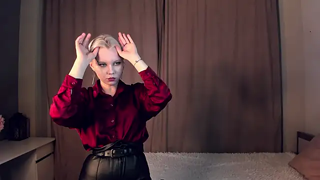 GoldenLenarz online show from March 20, 11:11 am