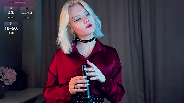 GoldenLenarz online show from March 25, 11:09 am