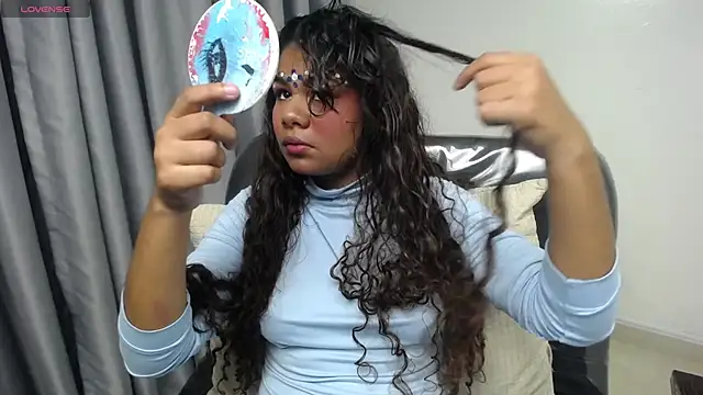 yaazhinii online show from March 19, 11:54 am