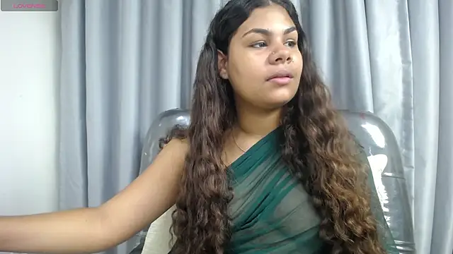 yaazhinii online show from June 2, 11:54 am