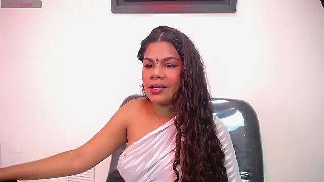 yaazhinii online show from March 16, 11:47 am