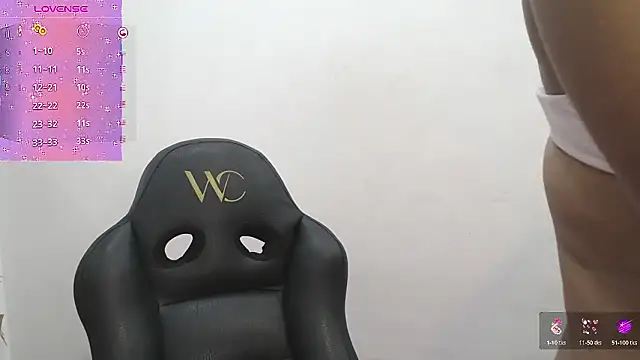 yaazhinii online show from March 4, 11:51 am