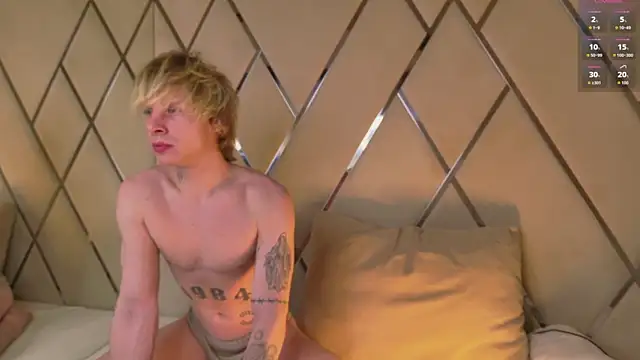 RyanRife online show from April 3, 8:15 pm