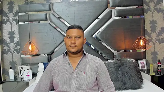 Snapshot of LaimCarterss chatting on March 2, 12:45 pm LaimCarterss online show from March 2, 12:45 pm