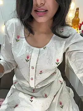 godessoflust online show from April 5, 6:25 pm