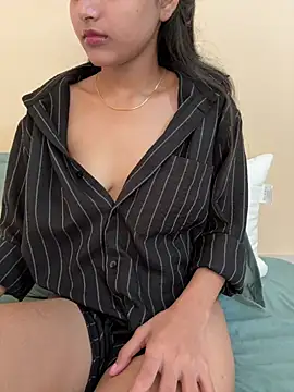 godessoflust online show from March 5, 9:06 am