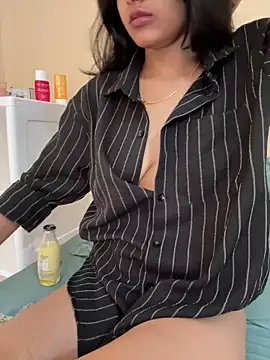 godessoflust online show from March 6, 9:04 am