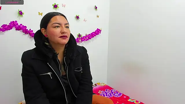 Snapshot of lexyy24 chatting on February 18, 9:28 am lexyy24 online show from February 18, 9:28 am