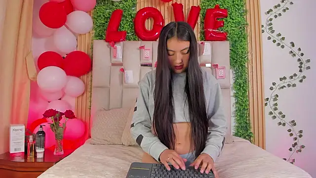 Emma Nmm online show from February 19, 7:22 pm