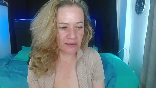 andreea xx online show from February 11, 1:55 pm