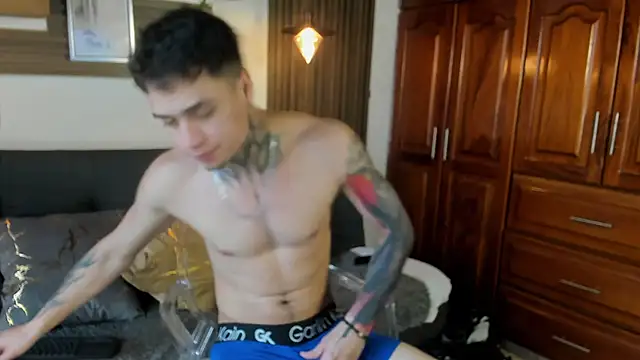 acxel prescot online show from April 5, 8:37 pm