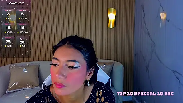 Snapshot of Perla_Moon_Tx chatting on February 21, 12:51 pm Perla Moon Tx online show from February 21, 12:51 pm