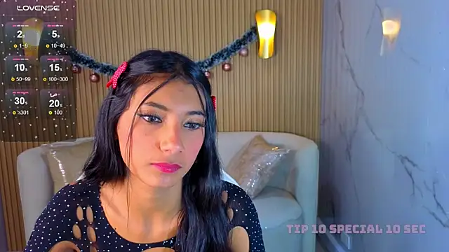 Snapshot of Perla_Moon_Tx chatting on February 9, 4:27 pm Perla Moon Tx online show from February 9, 4:27 pm