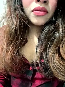 riya sharma11 online show from April 4, 8:26 pm