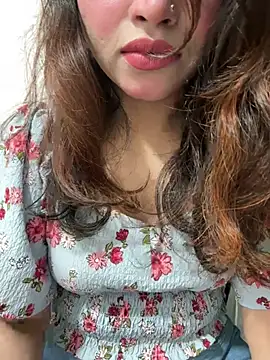 riya sharma11 online show from April 9, 8:37 pm