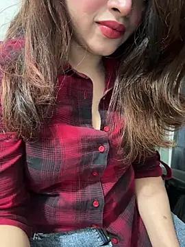 riya sharma11 online show from April 10, 9:00 pm