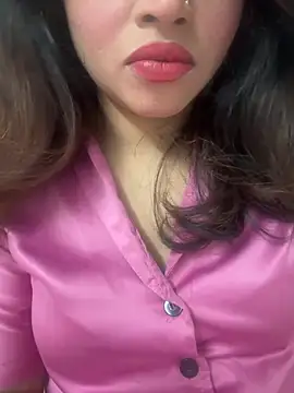 Snapshot of riya_sharma11 chatting on March 2, 2:24 pm riya sharma11 online show from March 2, 2:24 pm