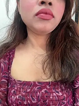 Snapshot of riya_sharma11 chatting on February 10, 8:46 am riya sharma11 online show from February 10, 8:46 am