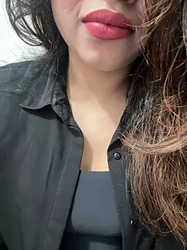 riya sharma11 online show from April 7, 10:33 pm