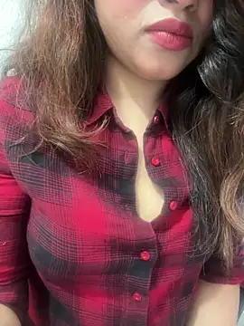 riya sharma11 online show from April 5, 8:32 am